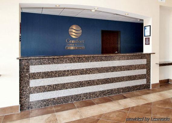 Comfort Inn & Suites Near Bethel College Newton Interior photo